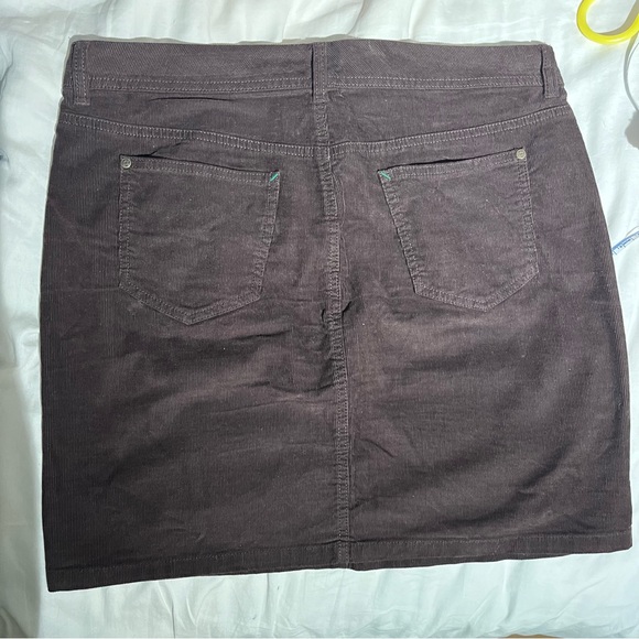 Mini brown corduroy Tommy Hilfiger skirt - Picture 2 of 3